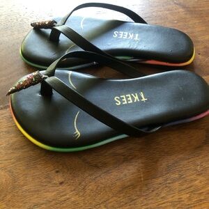 Kids Rainbow Unicorn TKEES Mini flip flop sandals 7C